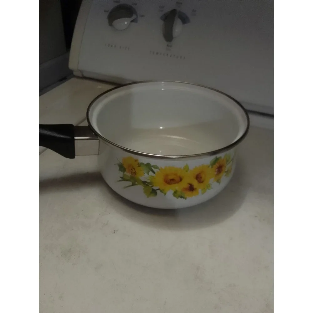 Vintage‎ Sunflower Pattern Enamelware Cookware Saucepan 6